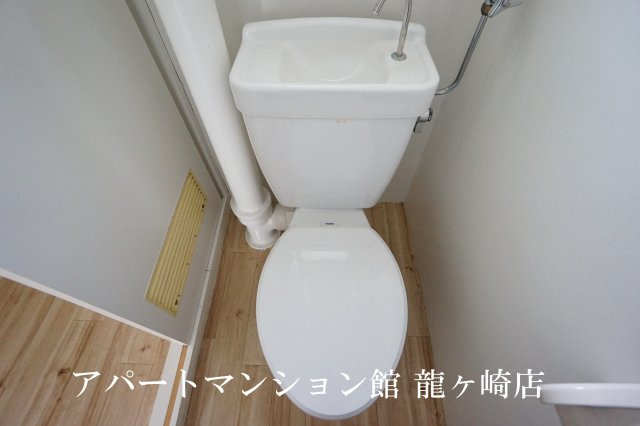 ビレッジハウス奈戸岡2号棟のトイレ
