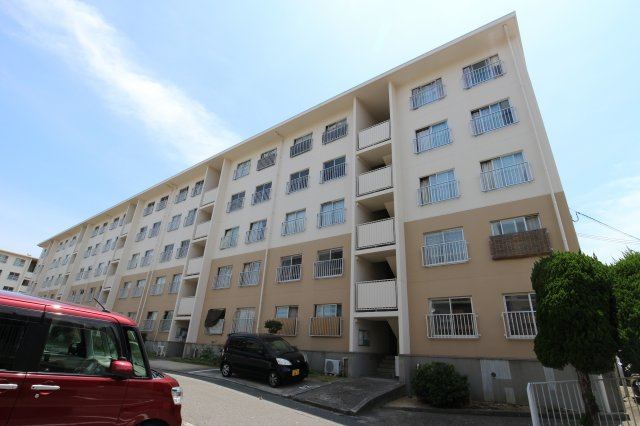 伊川谷住宅の外観
