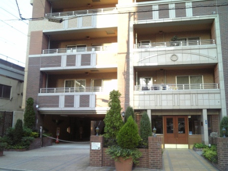 【エントランス】