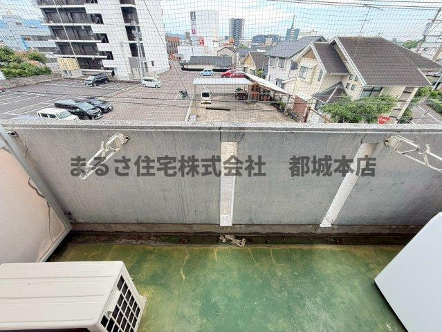 ロワイヤルヒルズ「水道料込み」のバルコニー