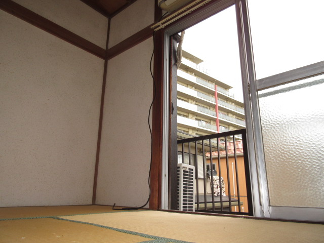 メゾン岡の和室