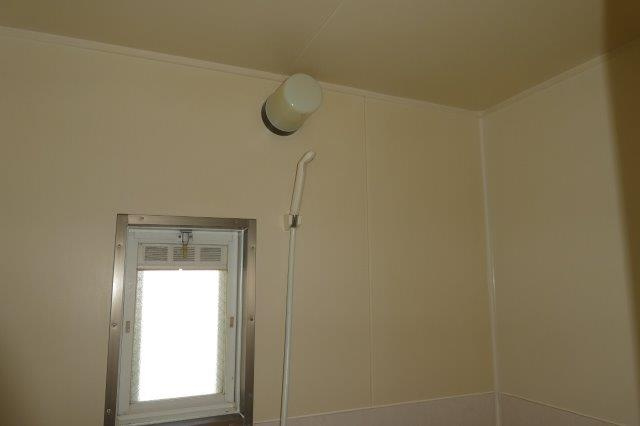 パナハイツ総社Ｍの浴室|浴室窓