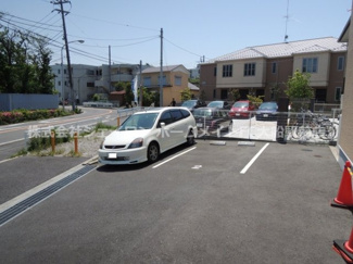 【駐車場】