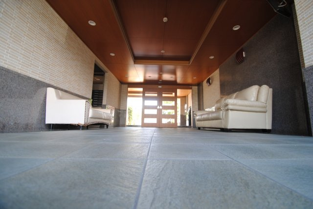 第33上野ビルのエントランス