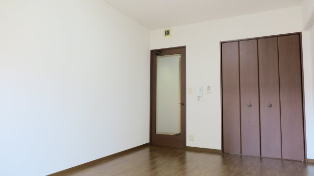 フローリッシュマンションの内装