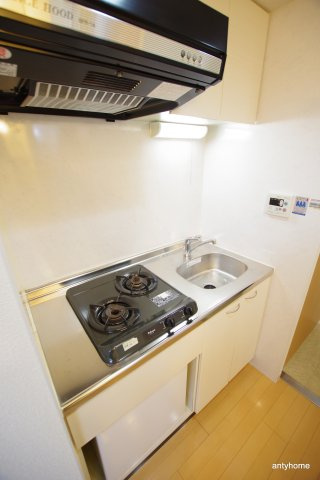 エステムコート新大阪6エキスプレイス　仲介手数料無料のキッチン