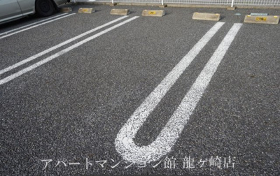 【駐車場】 | ルーチェ・デル・ソーレ