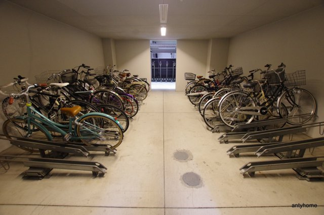 エステムコート新大阪6エキスプレイス　仲介手数料無料の駐車場