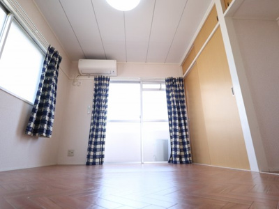 【洋室】 | メゾン伏木