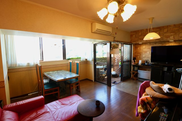 【居間・リビング】の画像