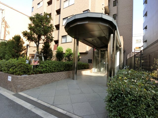 【エントランス】