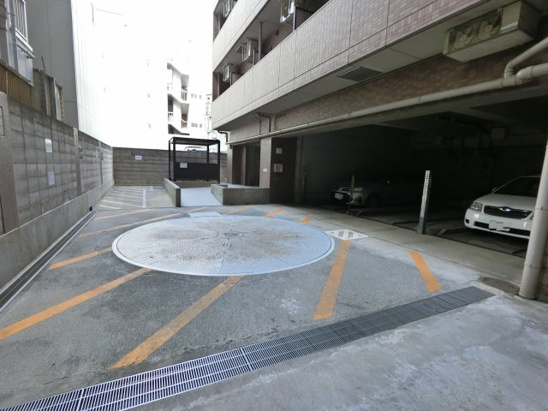 【エントランス】