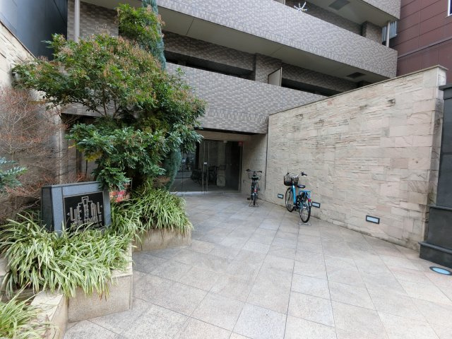 【エントランス】