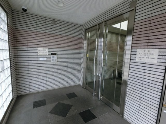 【エントランス】