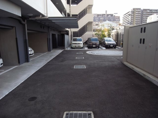 【エントランス】