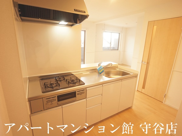 ベル・ファイワークスⅠのキッチン