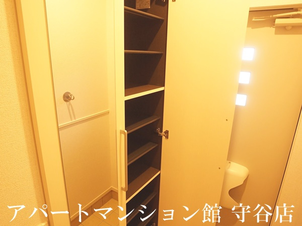 ベル・ファイワークスⅠの収納