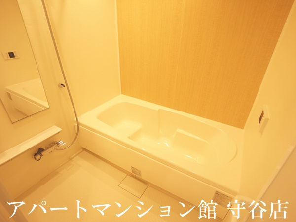 ベル・ファイワークスⅠの浴室