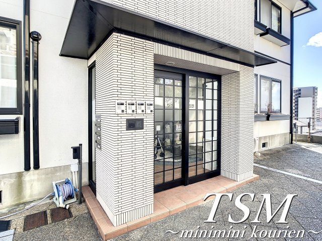 山の手ガーデンハイツのエントランス|オートロック付き