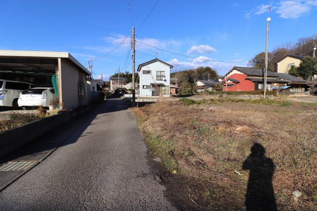 足利市多田木町の売地の前面道路含む現地写真
