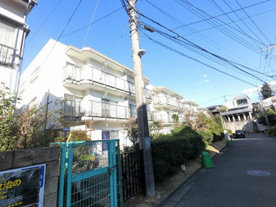 【外観】 | ドルミ中山E棟 | JR横浜線「中山」駅徒歩8分と好立地。忙しい朝が助かる立地、暮らしにゆとりが生まれます。