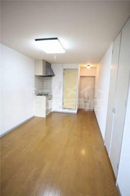 【居間・リビング】 | ヒカリマンション | ゆったり過ごせるリビングです