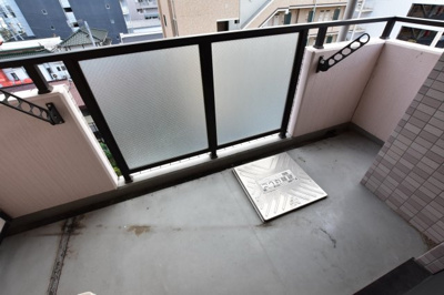 【バルコニー】 | ファミールいけだ