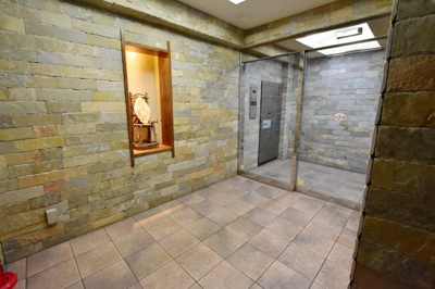 【エントランス】 | ファミールいけだ