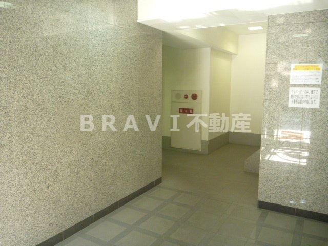 ピュアサクラ松屋町　BRAVI不動産のロビー|【ピュアサクラ松屋町】毎日通るロビーはこのようになっています