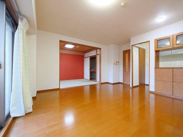 エス・バイ・エルクラスタあやめ池の内装