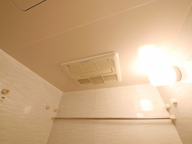 エス・バイ・エルクラスタあやめ池の設備