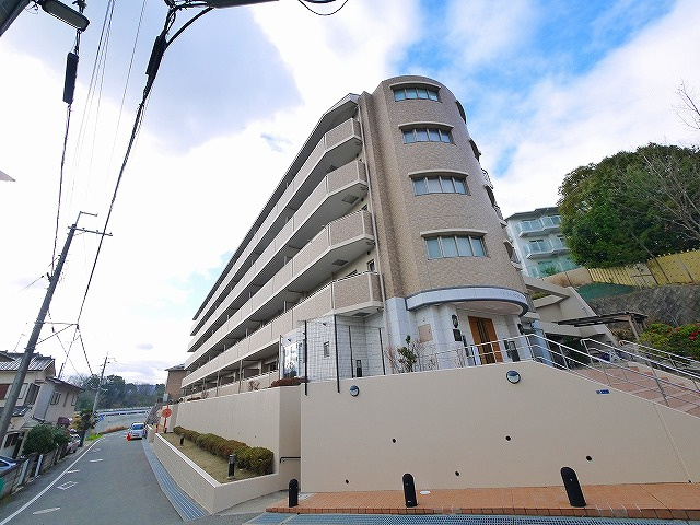 エス・バイ・エルクラスタあやめ池の外観|物件の外観です