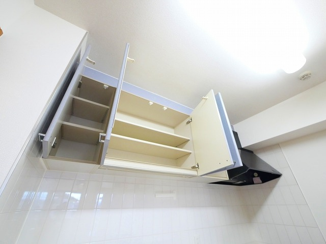 エス・バイ・エルクラスタあやめ池のキッチン