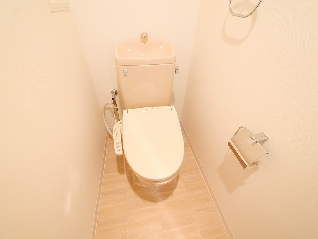 エス・バイ・エルクラスタあやめ池のトイレ