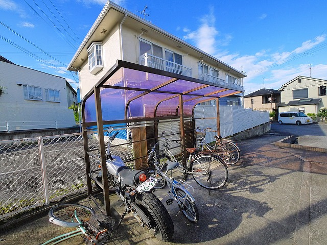 ディアスＡ・Ｂのその他共用部分|屋根付き駐輪場です