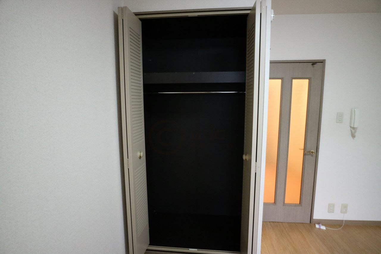 シャトラン弓木二番館の収納