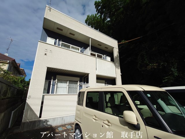 シャロル白山の外観