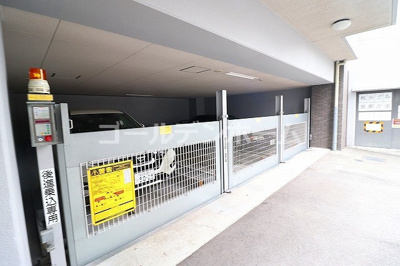 【駐車場】 | エステムプラザ難波WESTリバークロス