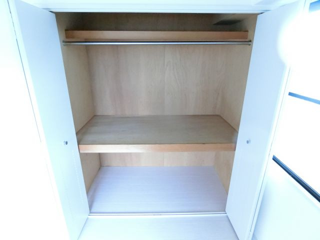 メゾンアザレアの収納|同物件別部屋イメージ