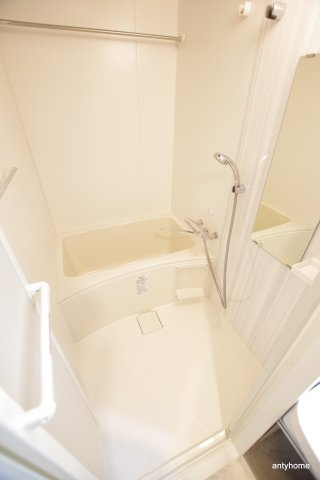 S-RESIDENCE西長堀　仲介手数料無料の浴室