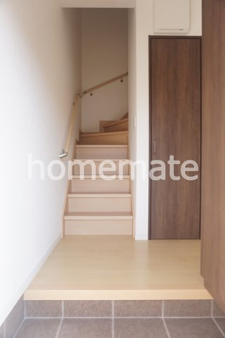 ストーリア小山Ⅱの玄関