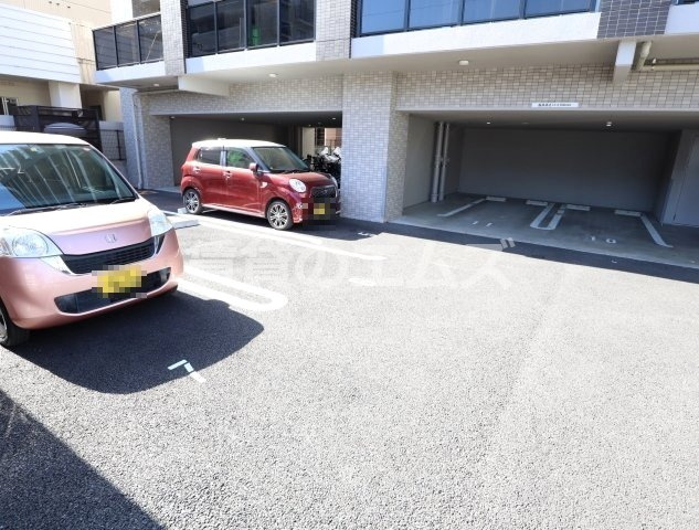 【外観】 | リアンシエルブルー雑餉隈 | リアンシエルブルー雑餉隈の駐車場