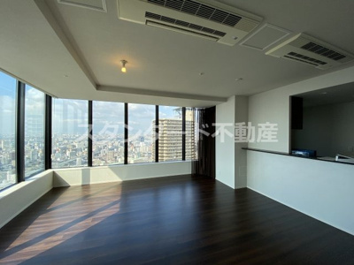 【居間・リビング】 | ザ・パークハウス中之島タワー