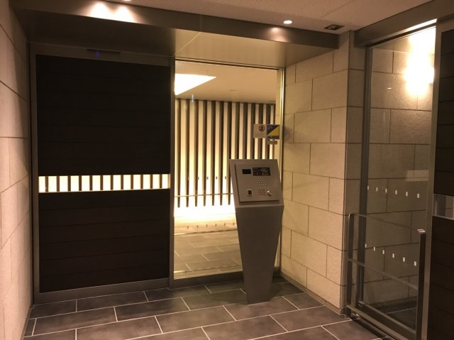 【エントランス】