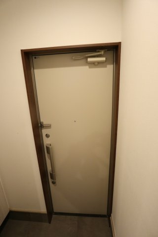【玄関】