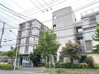 【外観】 | 京王相模原線「若葉台」駅まで徒歩1分！5階建てのデザイナーズマンションです♪駅近で通勤・通学にも便利！