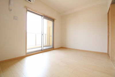 【寝室】 | South in 西市