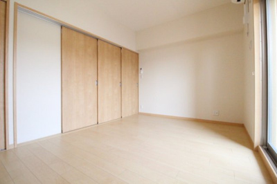 【寝室】 | South in 西市