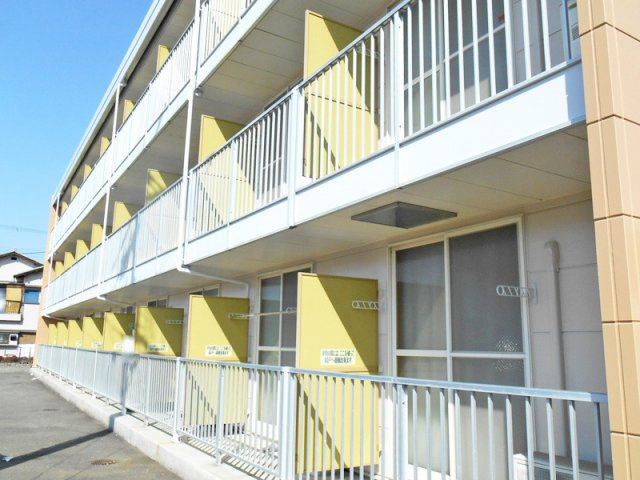 レオパレス平和のバルコニー