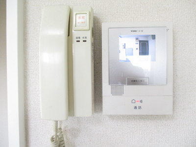 【セキュリティ】 | マンションディア | 防犯対策に有効なカメラ付きインターホン！突然の来客にもバッチリ対応できちゃいます☆